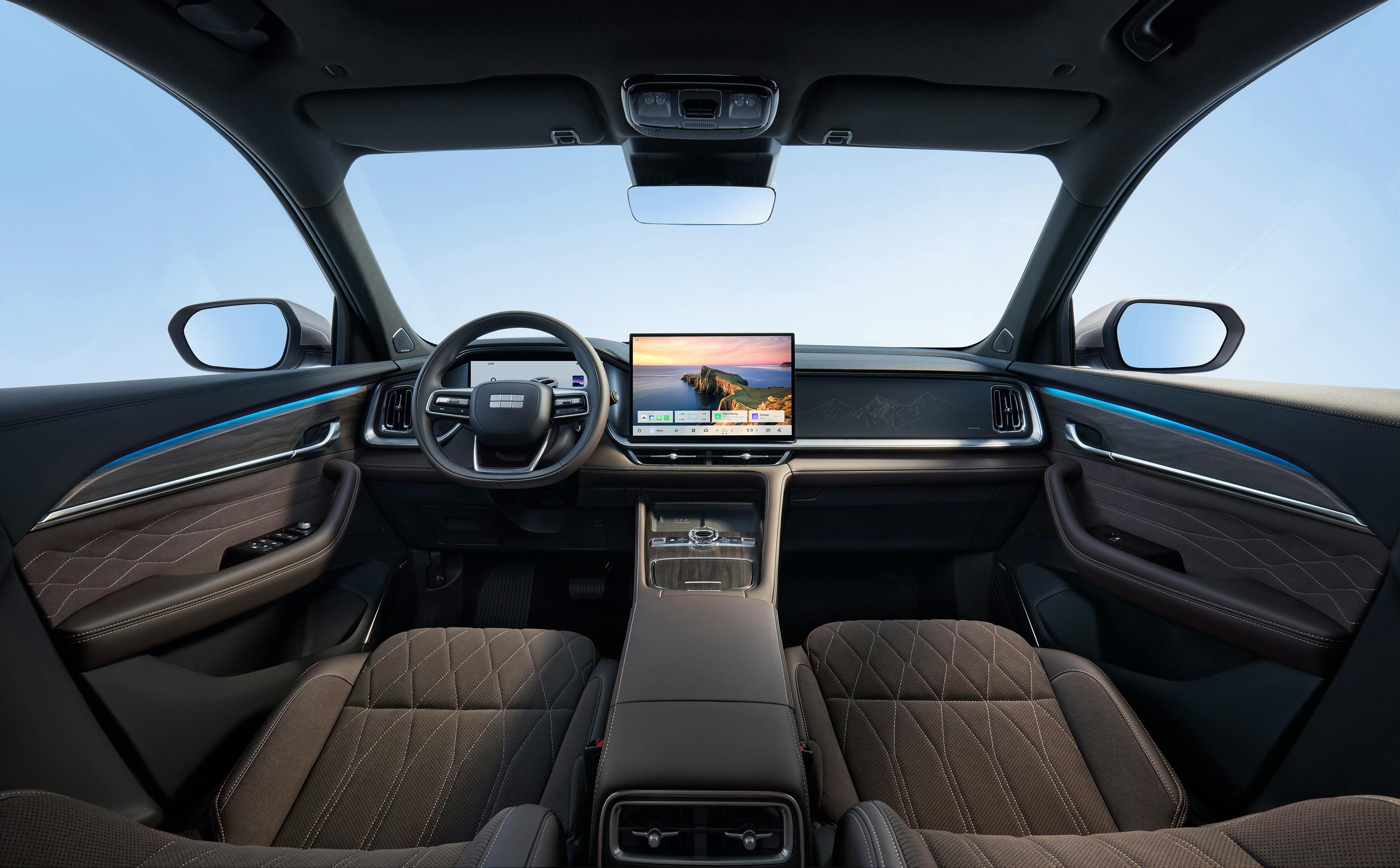 Khoang lái IMAX 3 màn hình 12.3 inch trên Geely Monjaro EM-i